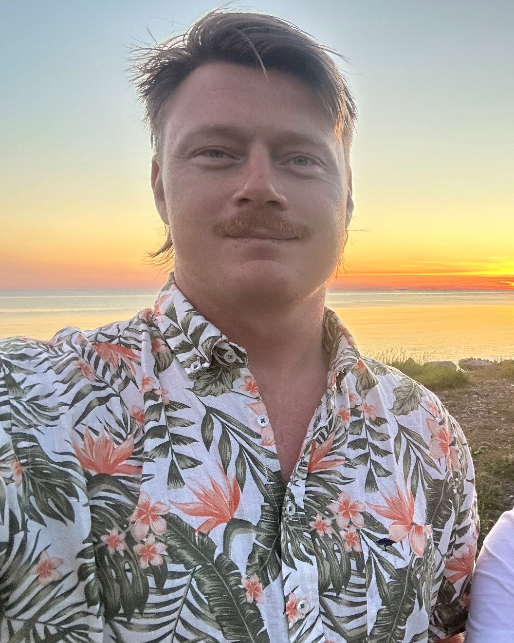 Simon Wozniak ved havet